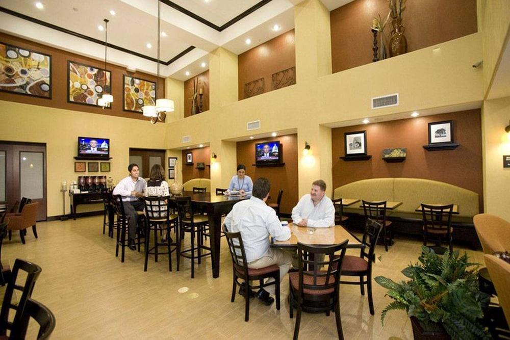 Hampton Inn&Suites Dallas-DeSoto Exterior foto